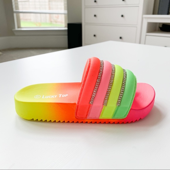 Lucky Top Rainbow Sandals Sterling-1K - Picture 2 of 9